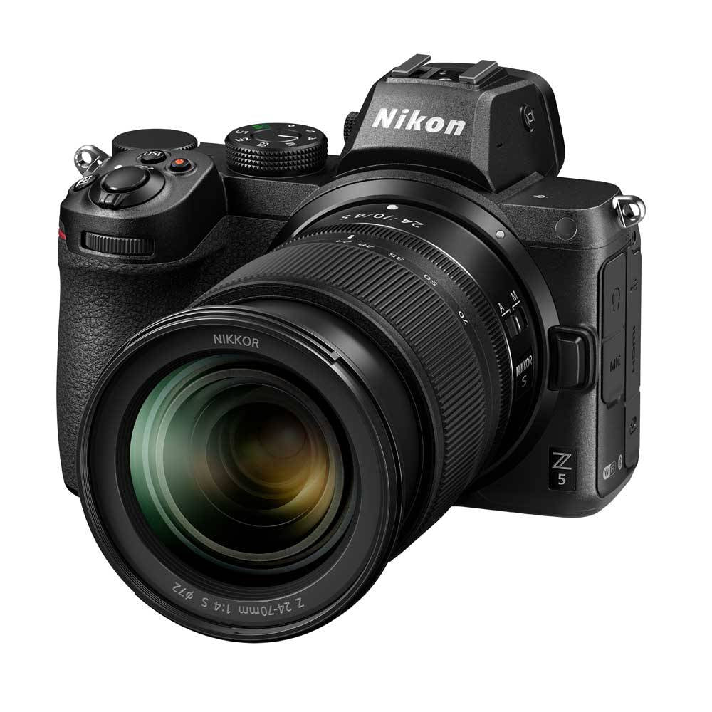Nikon Z5 Systemkamera mit Nikkor Z 24-70mm f/4 Standardzoom-Objektiv