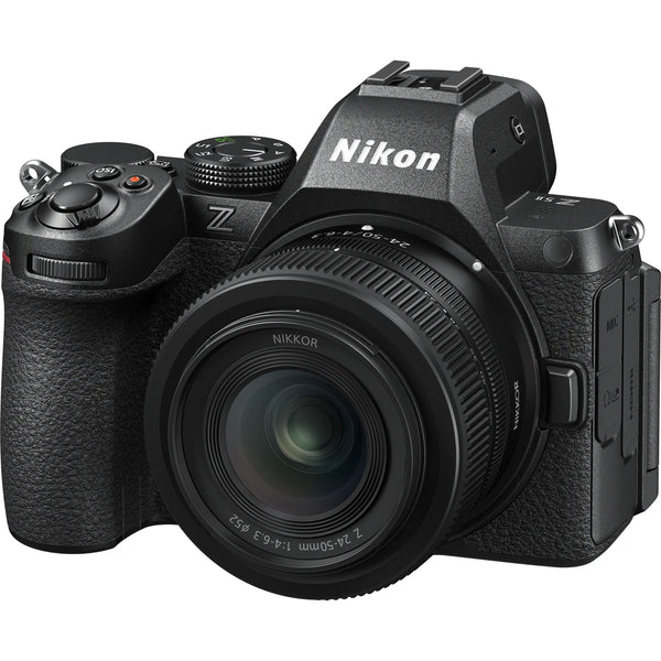 Nikon Z5 II Systemkamera mit 24-50mm Standardzoom-Objektiv